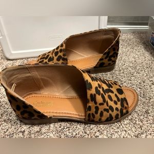 Catherine Malandrino “Theorie” sandal in cheetah print size 9
